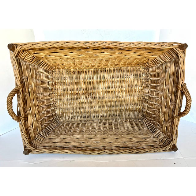 Wood Vintage 1940s European Woven Wicker Rectangular Market Basket For Sale - Image 7 of 11