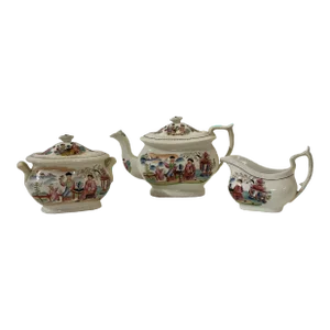 English Early 19th Century Pot, Sugar Bowl and Creamer Tea Service in the Chinoiserie Style- 3 Pieces