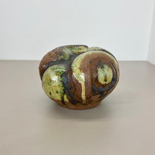 Abstract Fruit Ceramic Studio Pottery Vase from Gerhard Liebenthron, 1977 For Sale - Image 3 of 18