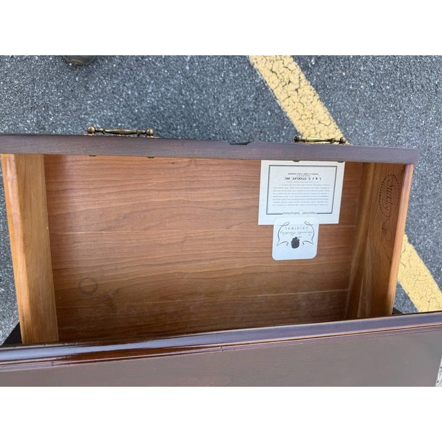Late 20th Century Pair of Chippendale Style Dark Stained Mahogany Nightstands For Sale - Image 14 of 16