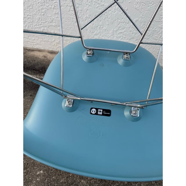 Herman Miller Eames Rocking Chair by Charles and Ray Eames for Herman Miller | Mid Century Modern Rar Chair | Molded Plastic Rocker For Sale - Image 4 of 12