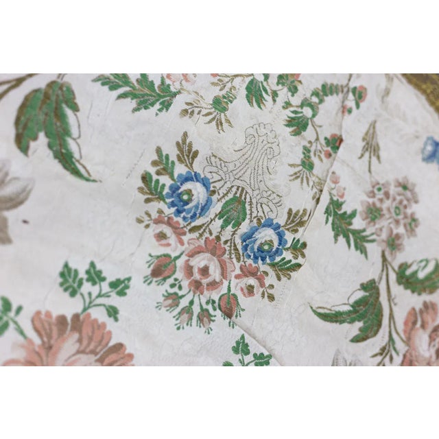 19th Century Table Runner in Embroidered Silk For Sale - Image 5 of 7