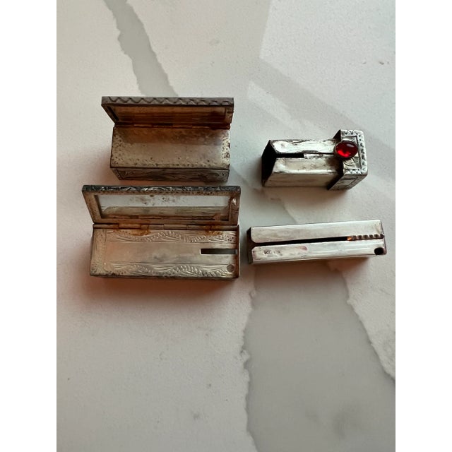 1910s Large Collection of Antique Silver Makeup, Lipstick, Snuff and Pill Boxes With Perfume Bottles For Sale - Image 5 of 13