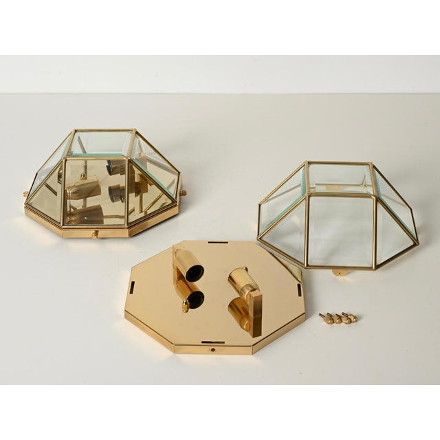 Brass and Beveled Glass Flush Mount Lamps from Fontana Arte, Italy, 1970s, Set of 2 For Sale - Image 12 of 18