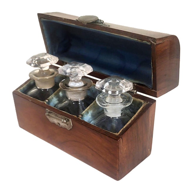 Antique English Mahogany 3 Bottle Box Gentleman's Spirit Decanter Caddy For Sale - Image 9 of 15