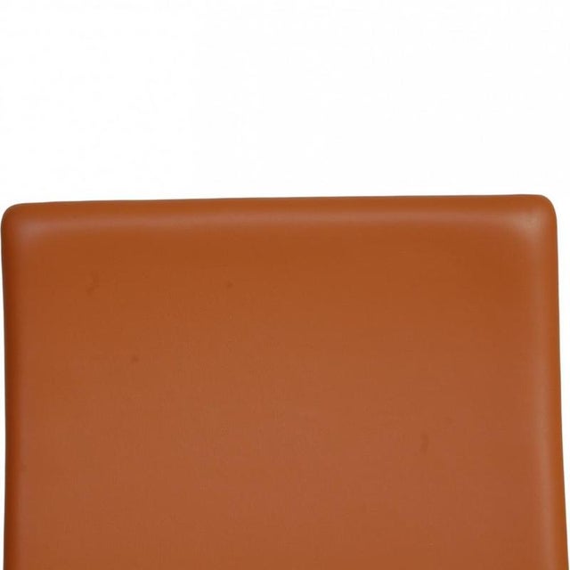 Office Chair in Whisky Classic Leather by Arne Jacobsen For Sale - Image 4 of 17