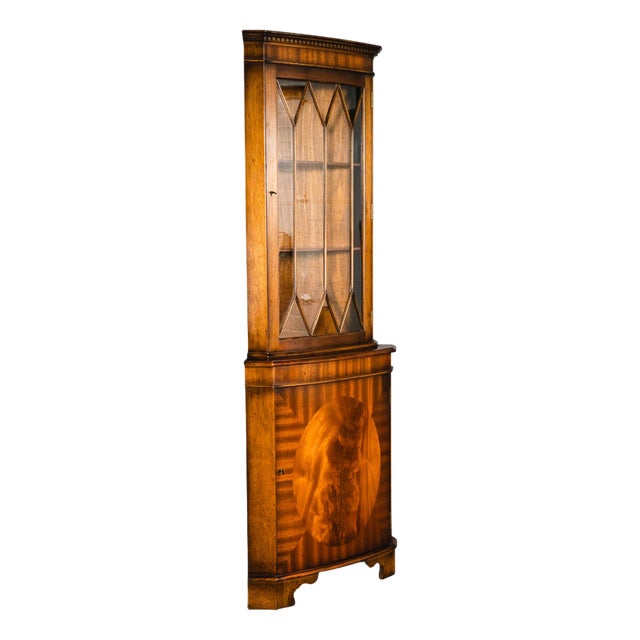 English Style Corner Cabinet in Wood For Sale