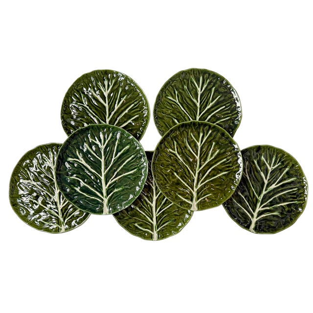 Mediterranean 1980s Portuguese Faianças Cabbage Leaf Dinner Plates - Set of 7 For Sale - Image 3 of 5