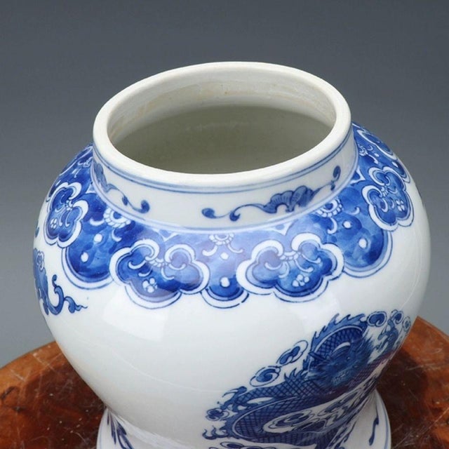 Chinese Blue and White Porcelain Dragon & Phoenix Lidded Ginger Jars Chinoiserie Decor For Sale In Los Angeles - Image 6 of 8