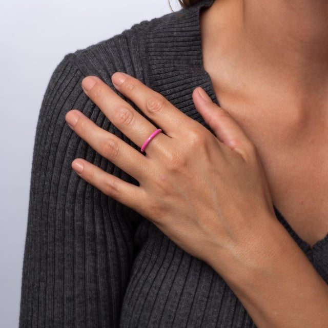 ​Candy Pink Enamel Diamond Ring Size 6.5 14k Yellow Gold Stacking Band Jewelry For Sale In Los Angeles - Image 6 of 6