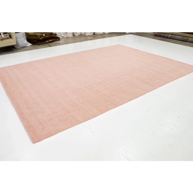 10 X 14 Modern Indian Texture Handmade Wool Rug in a Solid Pink Color For Sale - Image 4 of 9