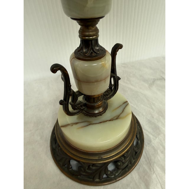 Mid-Century Modern Vintage Onyx + Brass Table Lamp With Seashell Finial For Sale - Image 3 of 12