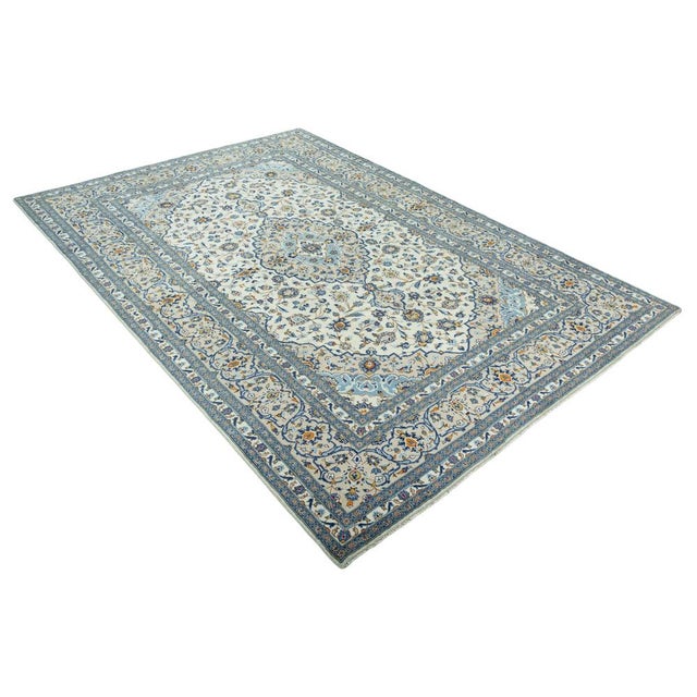 Hand-Knotted Kashan Oriental Rug For Sale - Image 3 of 9