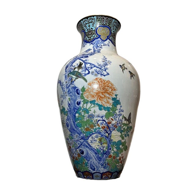 Imari porcelain vase, kachō fūgetsu, meiji period, circa 1880 – japan material: imari or arita porcelain period: meiji...