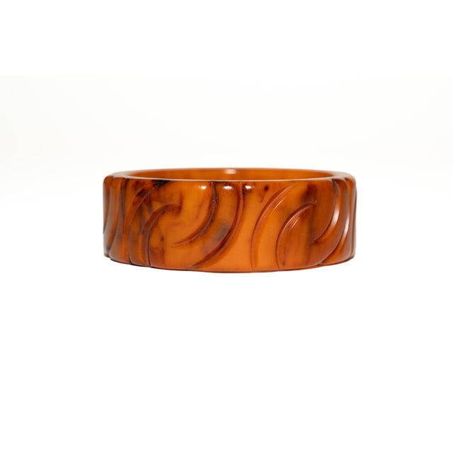 Art Deco Vintage Art Deco Carved Bakelite Amber Orange Bangle Bracelet, 1930's For Sale - Image 3 of 15