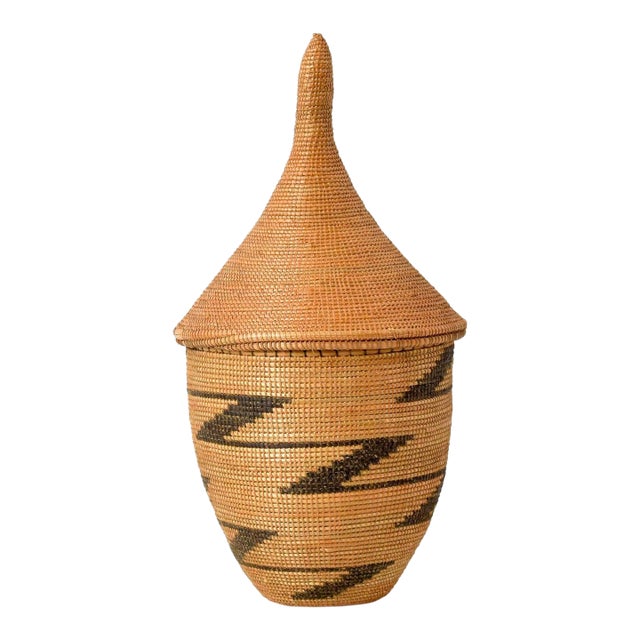 Early 20th Century Tutsi Basket with Lid Rwanda For Sale
