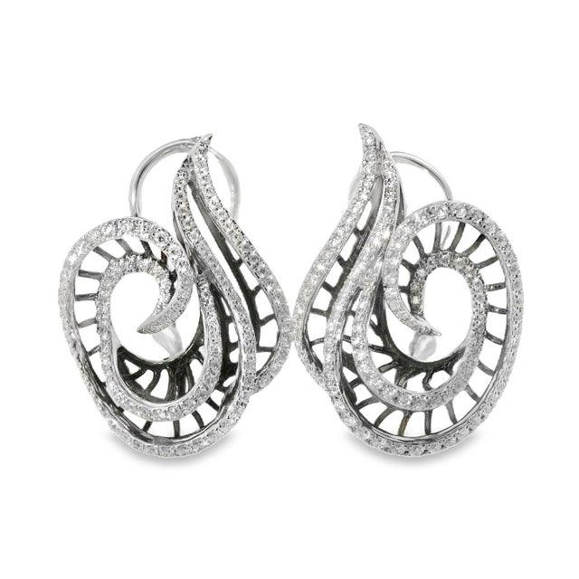 Mid-Century Modern Mid 20th Century 18k White Gold Italian Designer Odelia Diamond Swirl French Clip Earrings, Pair For Sale - Image 3 of 4