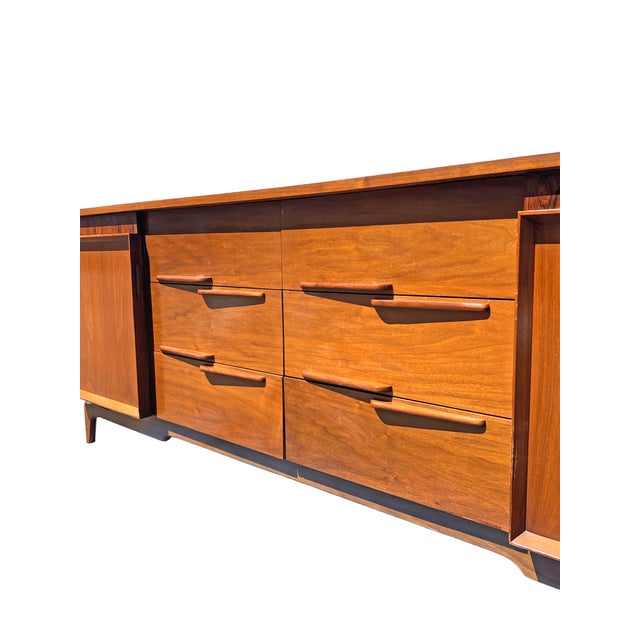 Mid Century Modern Vintage Long Dresser or Credenza Floating Design Parvin Style For Sale - Image 11 of 15