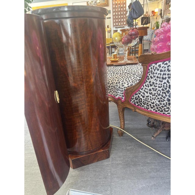 Biedermeier Drum Box in Walnut For Sale - Image 3 of 9