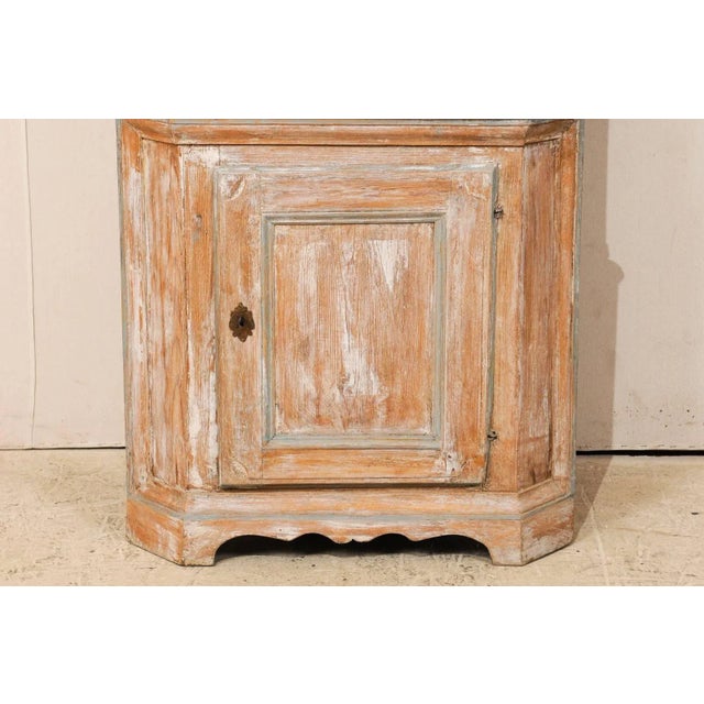 Off-white Swedish Late Baroque Corner Cabinet With Scraped Paint and Scalloped Base For Sale - Image 8 of 11