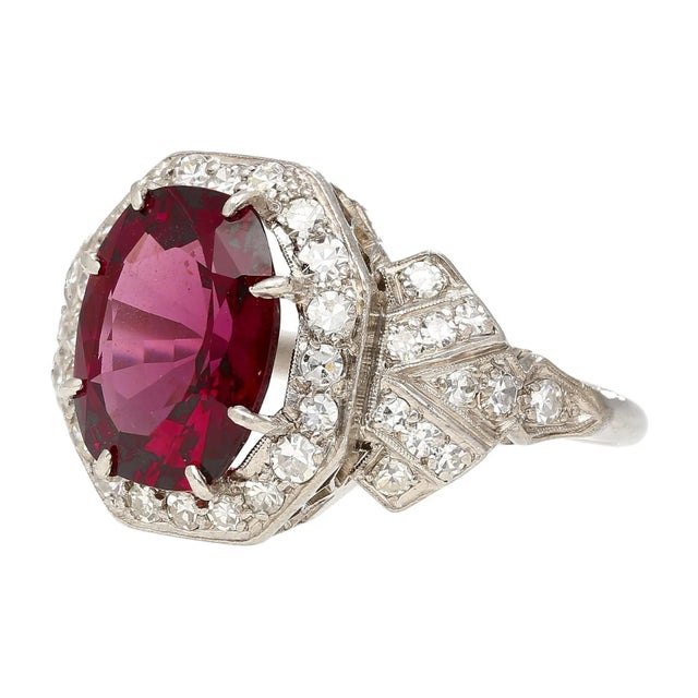 Art Deco GIA Cert. 4.35 Carat No Heat Spinel Vintage Platinum Ring For Sale - Image 4 of 6