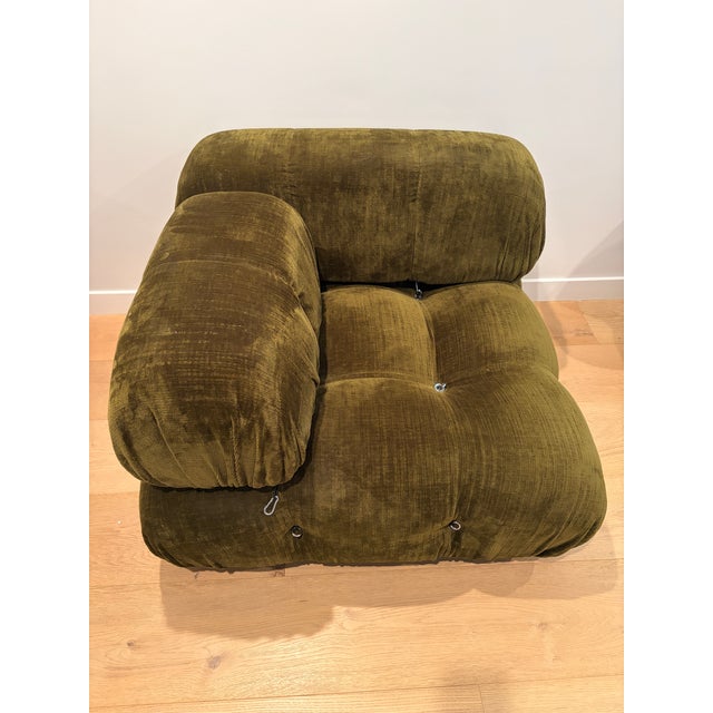 Camaleonda B&b Italia Chenile Olive Green 2023 For Sale - Image 11 of 17