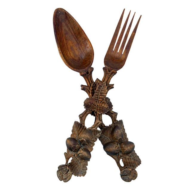 Folk Art Mid 20th Century Hand-Carved Black Forest Salad Set For Sale - Image 3 of 7