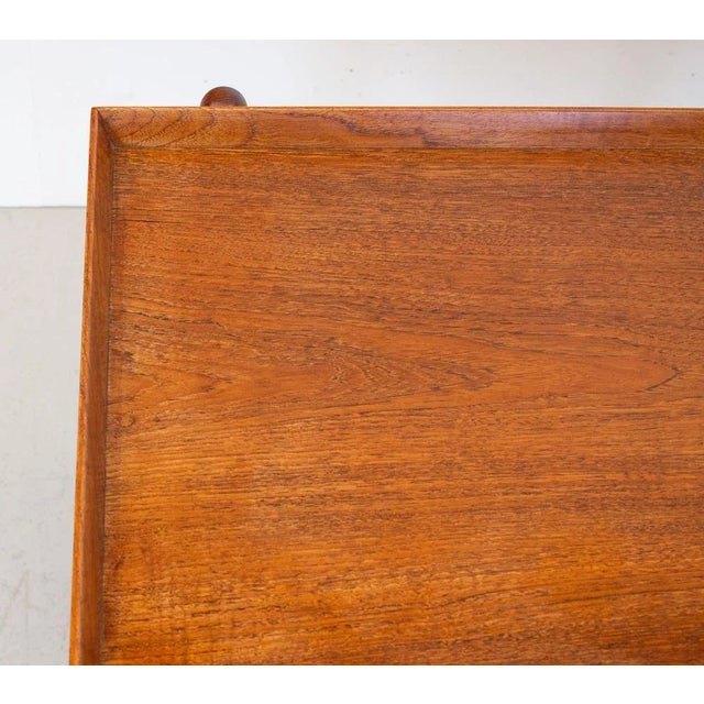 Brown Danish Teak Serving Trolley attributed to Poul Hundevad for Hundevad & Co., 1960s For Sale - Image 8 of 11