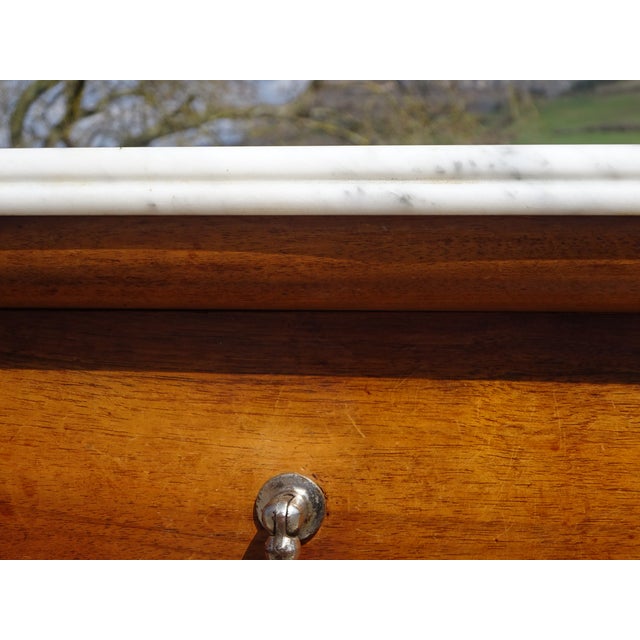 Wood Louis Philippe Commode in Walnut and White Marble, 1850s For Sale - Image 7 of 18