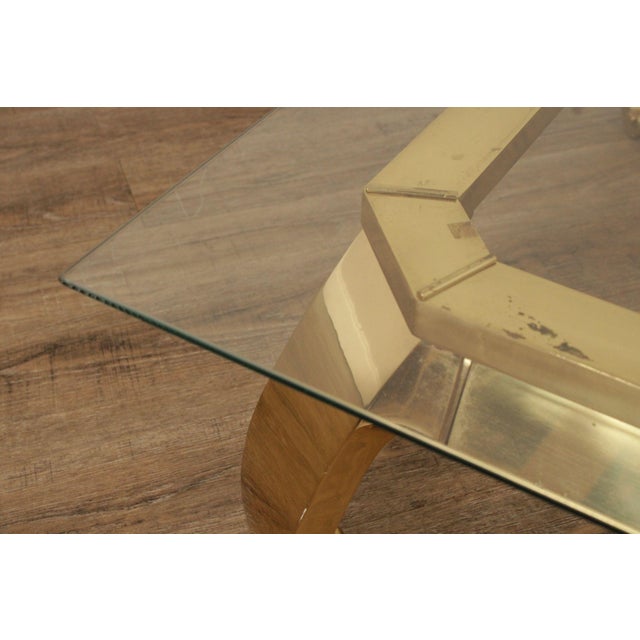 Mastercraft Attributed Hollywood Regency Asian Inspired Brass and Glass Coffee Table For Sale In Philadelphia - Image 6 of 18
