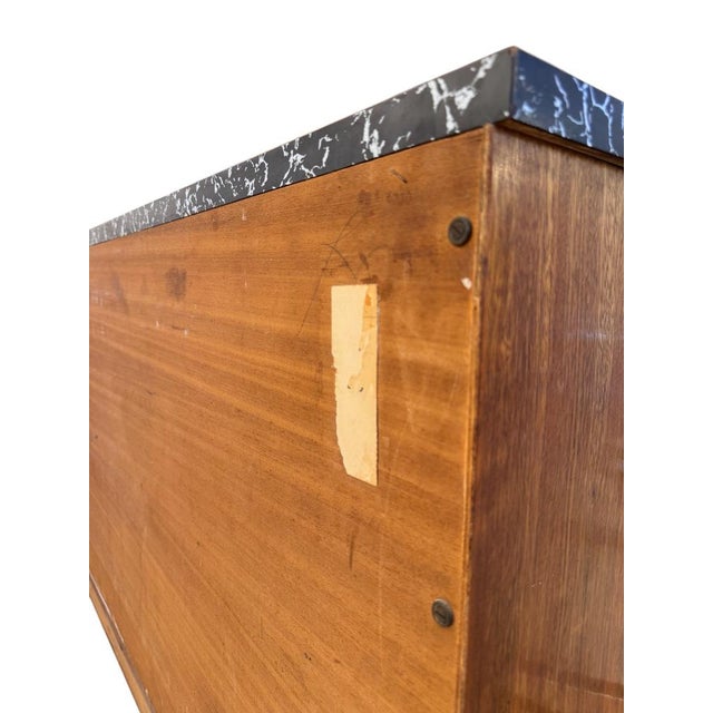 Sideboard with Concertina Doors in Burr Elm, Beech and Teak by Harris Lebus, 1950 For Sale - Image 9 of 11