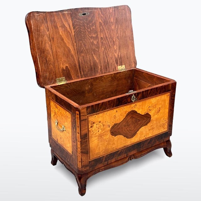 Small Antique Neo-Baroque Style Chest, 1900s For Sale - Image 4 of 11