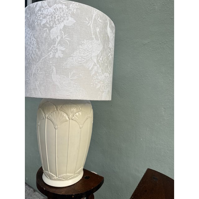 1940s White Art Deco Ceramic Lamp — Custom Peacock Shade For Sale In Miami - Image 6 of 10