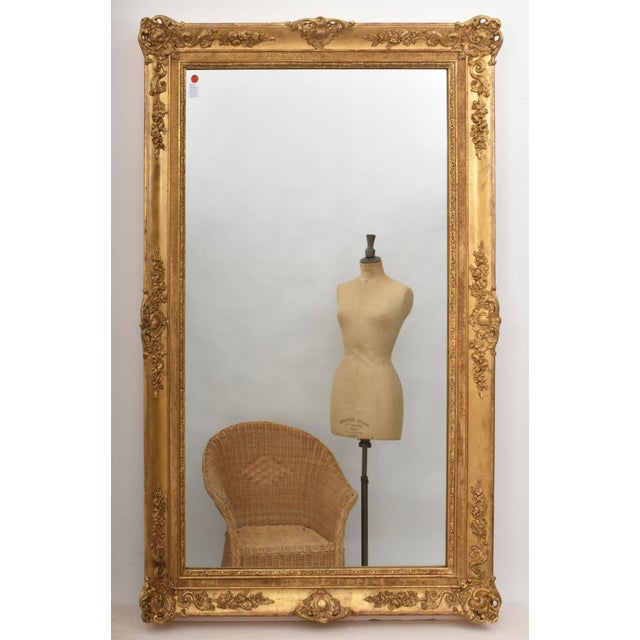 Antique Louis Philippe Gold Leaf Rectangular Wall Mirror with Avec Floral Motifs, 19th Century For Sale - Image 4 of 11