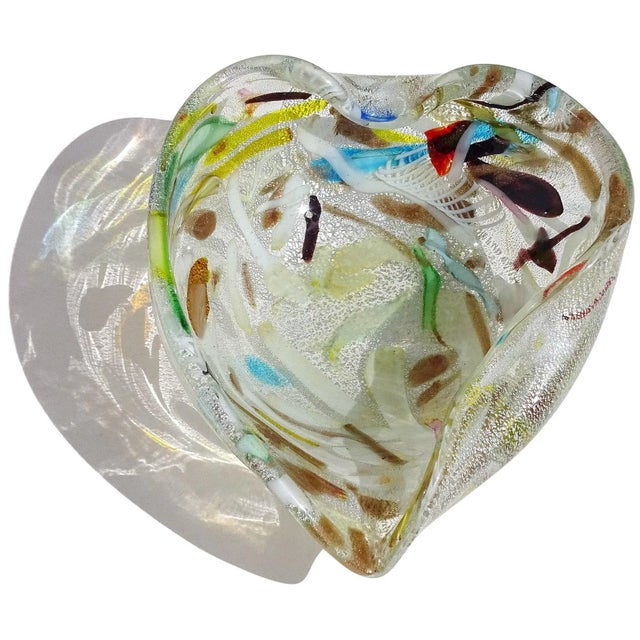 Abstract Vintage Murano Silver Leaf Confetti Cut Canes Ribbons Italian Art Glass Decorative Heart Shape Bowl For Sale - Image 3 of 13