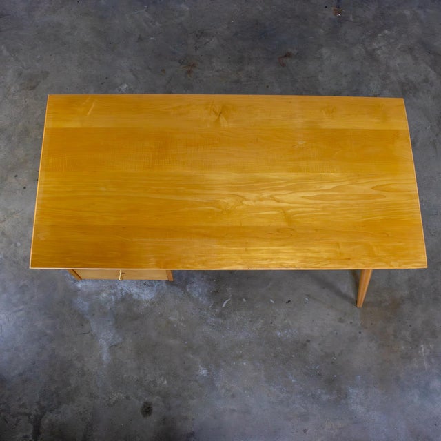 Mid 20th Century Mid-20th Century MCM Maple Student Desk #1560 Planner Group for Winchendon by Paul McCobb For Sale - Image 5 of 18