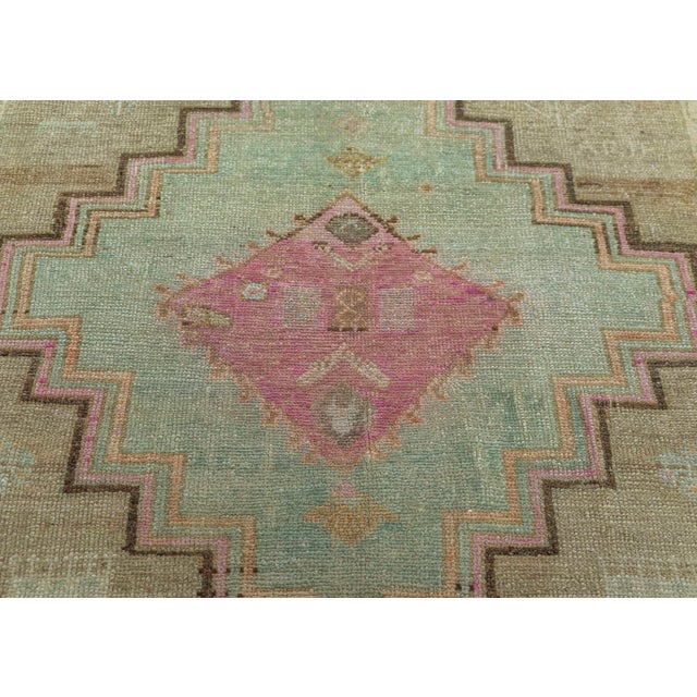 Turkish Vintage Rug 4'3" x 12' #20817 For Sale - Image 4 of 8
