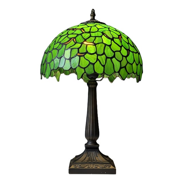 Green Table Lamp in the style of Tiffany For Sale