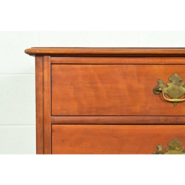 Kindel Furniture Georgian Carved Fruitwood Eight-Drawer Double Dresser, Circa 1980s For Sale - Image 10 of 16