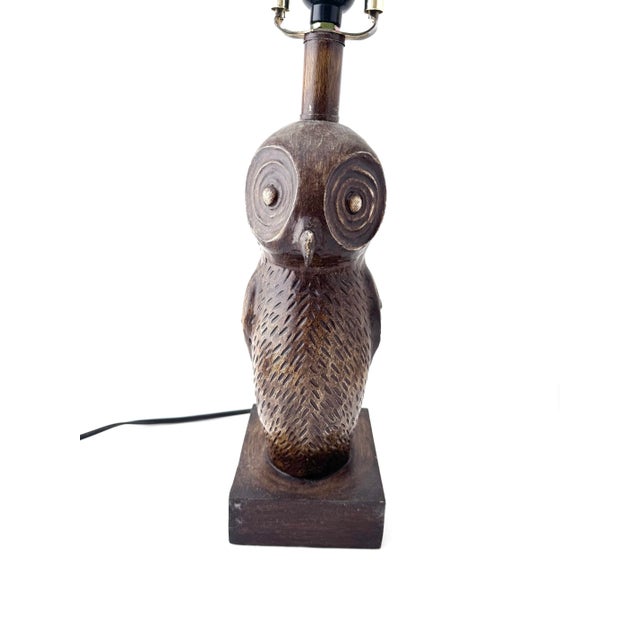 Brown Vintage Owl Large Resin Faux Wood Owl Bedside Tabletop Lamp For Sale - Image 8 of 12