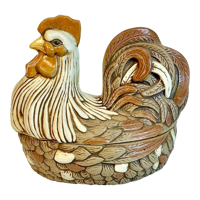1985 Vintage Arts & Crafts Americana Farmhouse Folk Art Ceramic Hen on Nest Covered Tureen For Sale