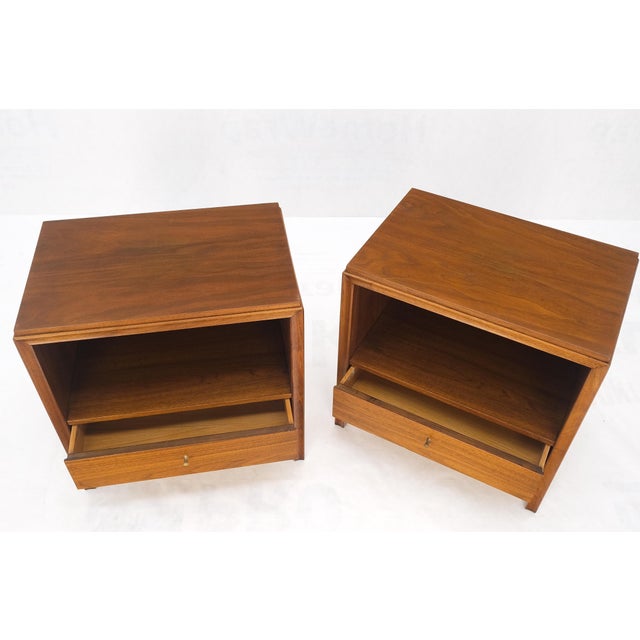 Brown Pair Finished Back Danish Mid Century Modern One Drawer Walnut Night Stands MINT For Sale - Image 8 of 18