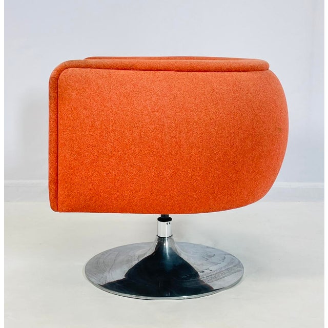 Knoll Swivel Lounge Chair by Joseph d'Urso for Knoll, Signed, Usa 2009 For Sale - Image 4 of 12