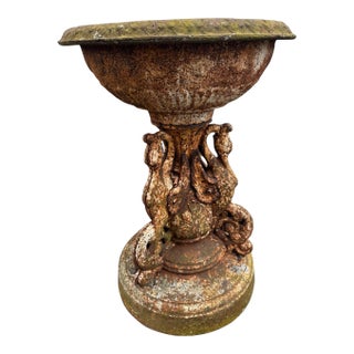 Early 20th Century Cast-Iron Victorian Garden Urn With Figural Swan Base For Sale