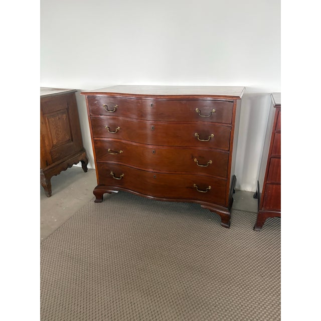 Matched Pair of Georgian Mahogany Serpentine Chests, One Signed Joseph Rawson of Providence, Circa 1790-1810 For Sale - Image 11 of 12