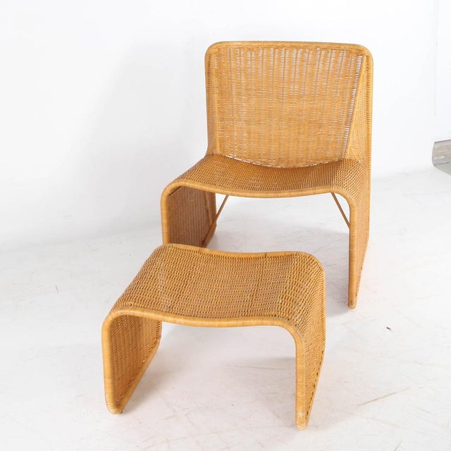 Mid-Century Modern Set of Wicker Chair and Ottoman, 1970s For Sale - Image 3 of 15