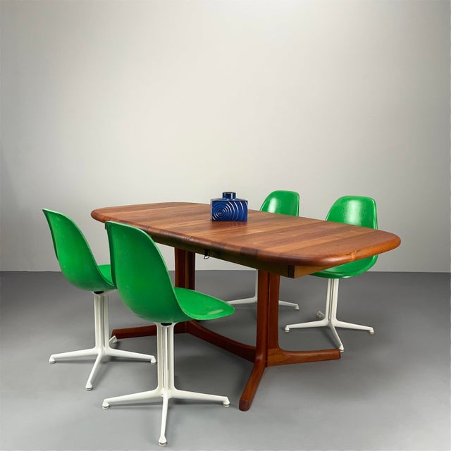 Brown Superelliptical Teak Dining Table with Extension from Dyrlund, Denmark, 1970s For Sale - Image 8 of 16