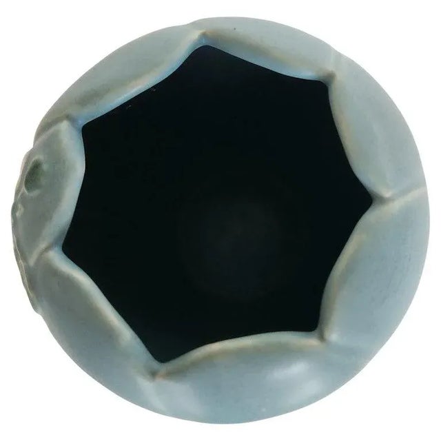 Mid-Century Modern 1960s Weller Pottery Blue Daisy Art Vase For Sale - Image 3 of 8