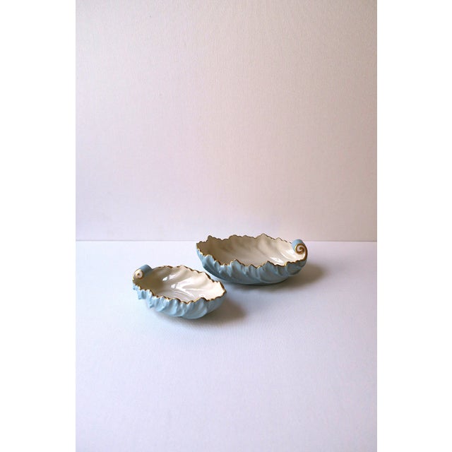 Porcelain Bowls Neoclassical Design, Pair For Sale In New York - Image 6 of 12