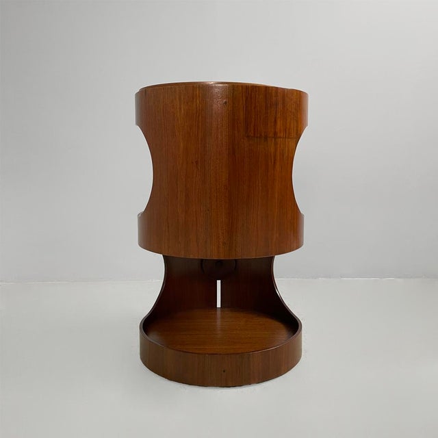 Italian Modern Round Wooden Coffee Table, 1970s For Sale - Image 3 of 14